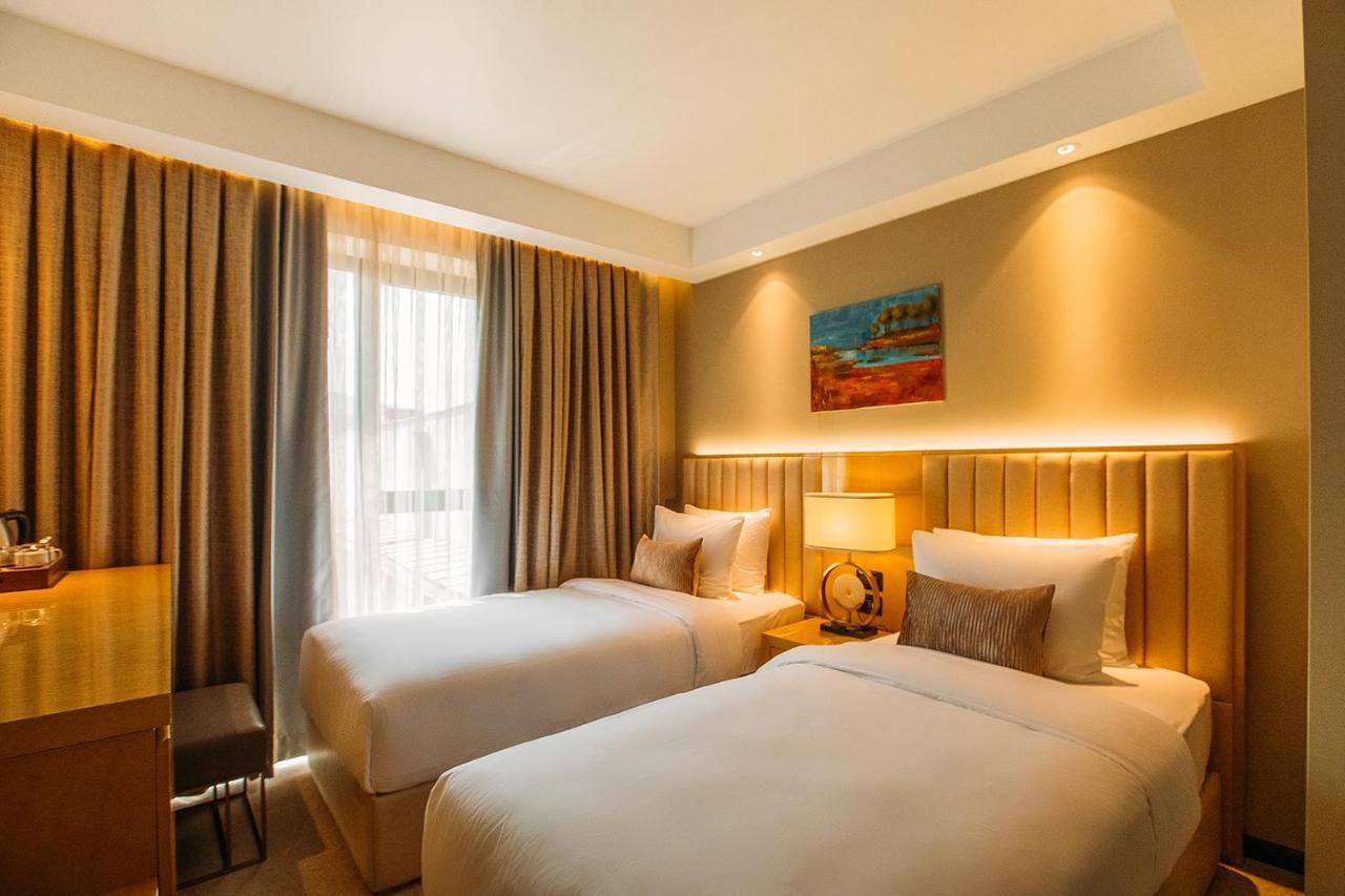 Marjan Plaza Hotel Tbilisi Bagian luar foto