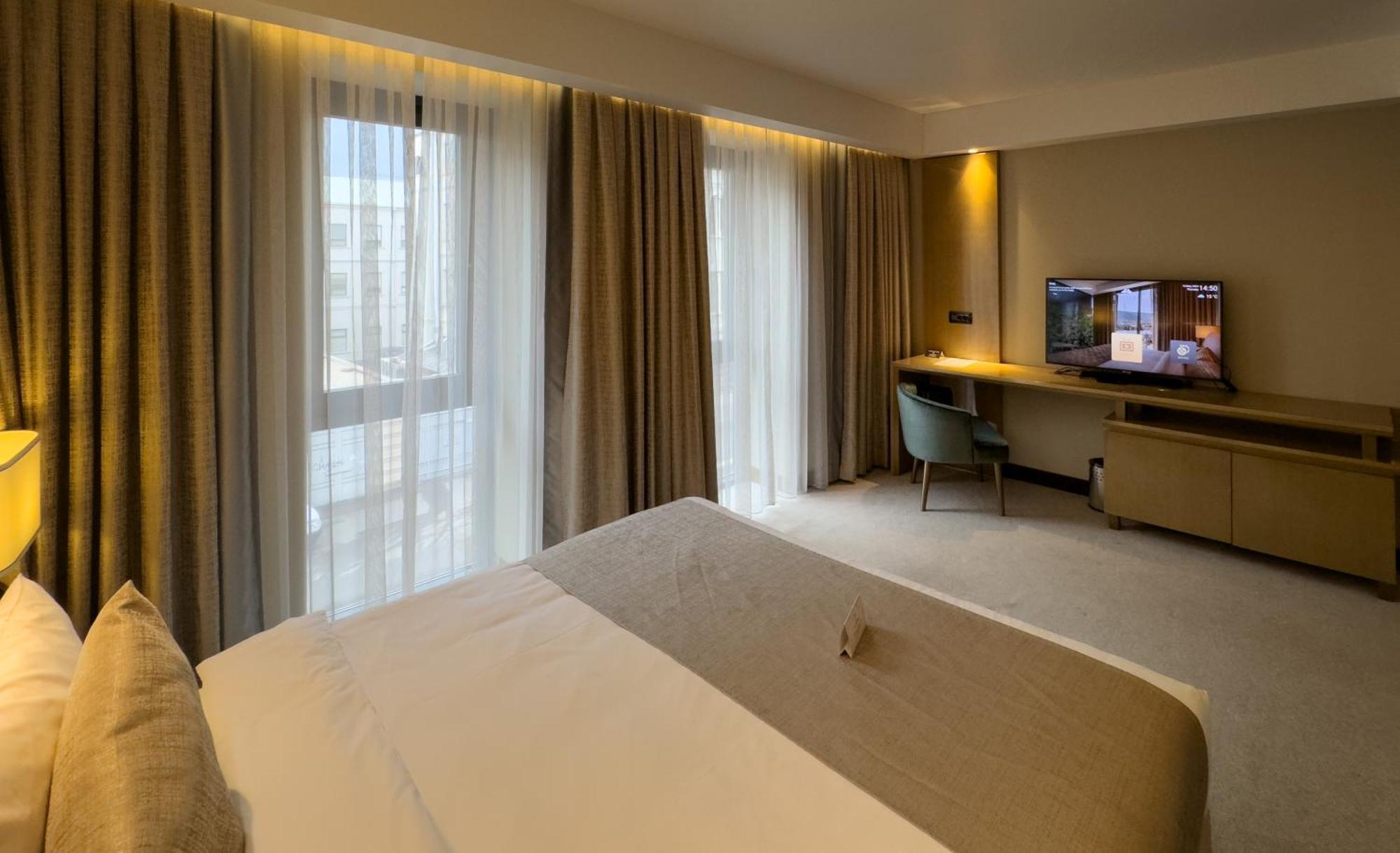 Marjan Plaza Hotel Tbilisi Bagian luar foto